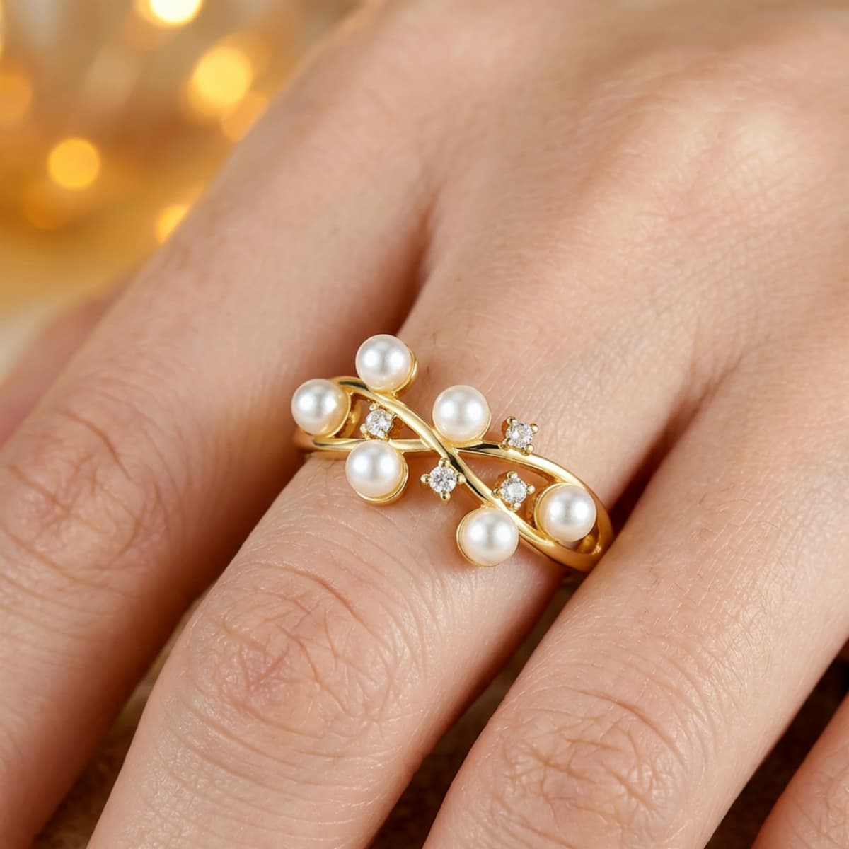 Women's Retro Hollow Copper Ring with Scattered Zirconia